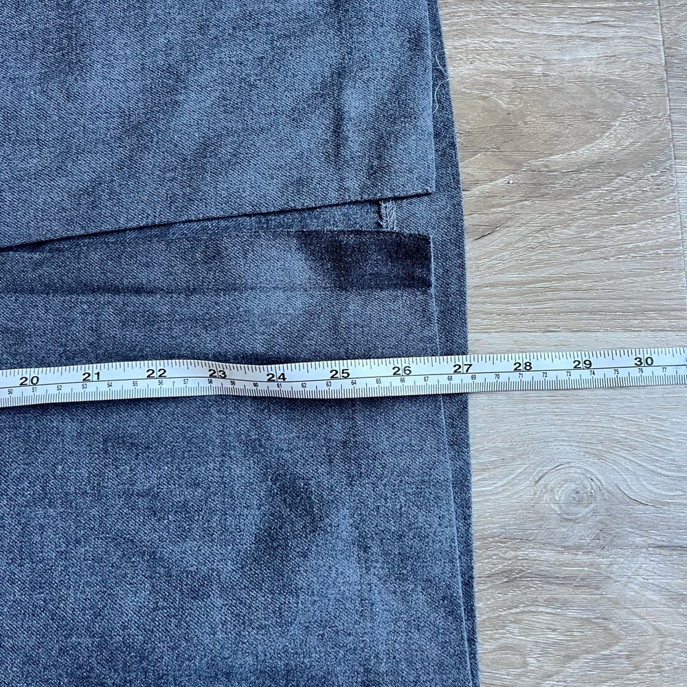 Vintage Gray Pencil Skirt - Picture 6 of 7
